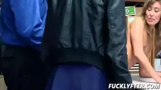 سكس البنت وامها شرميط