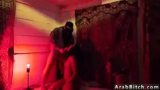 الفتاة المسلمة والرجل العربي الملاعين البيض أفرغان موجودة