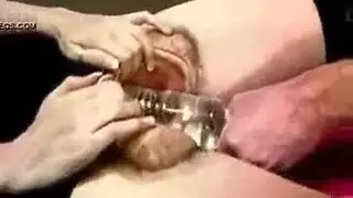 الجمال الأسود يأخذ جنسًا خشنًا مع قضيب رجل عشوائي