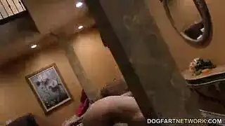 سكس ديوث اجنبي زوج يشاهد نيك زوجته ثم يلحس لبن الذكور