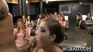 بنك في الاسطبل